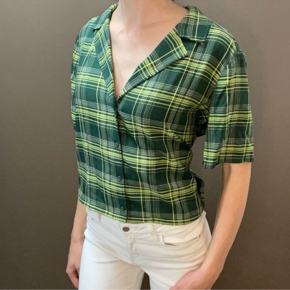 Bp plaid crop camp shirt and veronika plaid short skirt - Picture 6 of 8